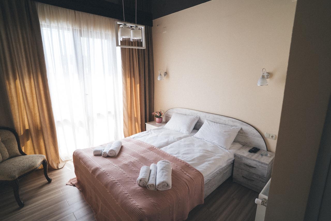 Lazika Hotell Zugdidi Eksteriør bilde