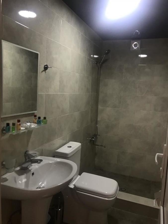 Lazika Hotell Zugdidi Eksteriør bilde